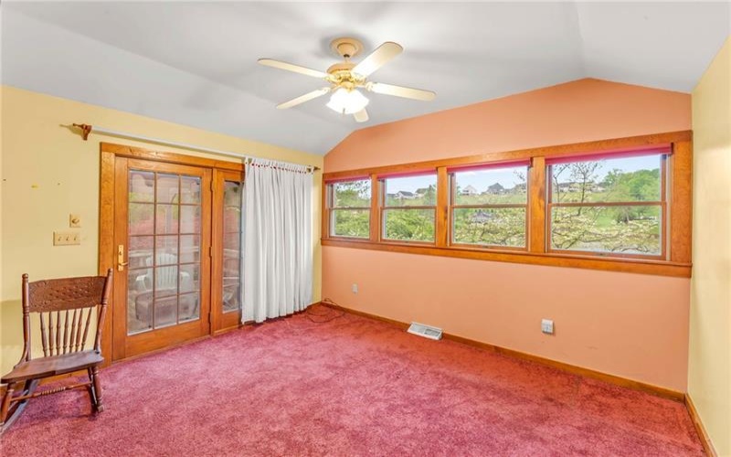 128 Evergreen Dr, Canonsburg, 15317, 2 Bedrooms Bedrooms, 8 Rooms Rooms,1.1 BathroomsBathrooms,Residential,For Sale,Evergreen Dr,1699970