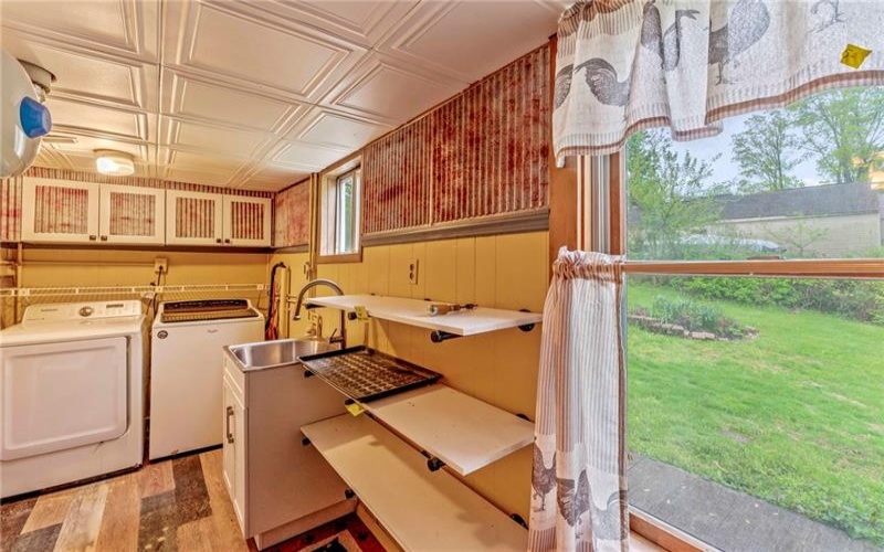 128 Evergreen Dr, Canonsburg, 15317, 2 Bedrooms Bedrooms, 8 Rooms Rooms,1.1 BathroomsBathrooms,Residential,For Sale,Evergreen Dr,1699970