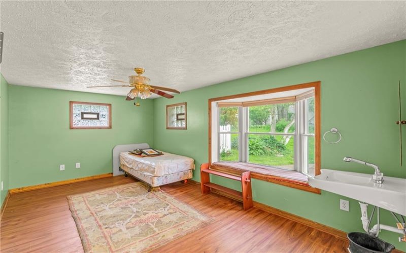 128 Evergreen Dr, Canonsburg, 15317, 2 Bedrooms Bedrooms, 8 Rooms Rooms,1.1 BathroomsBathrooms,Residential,For Sale,Evergreen Dr,1699970