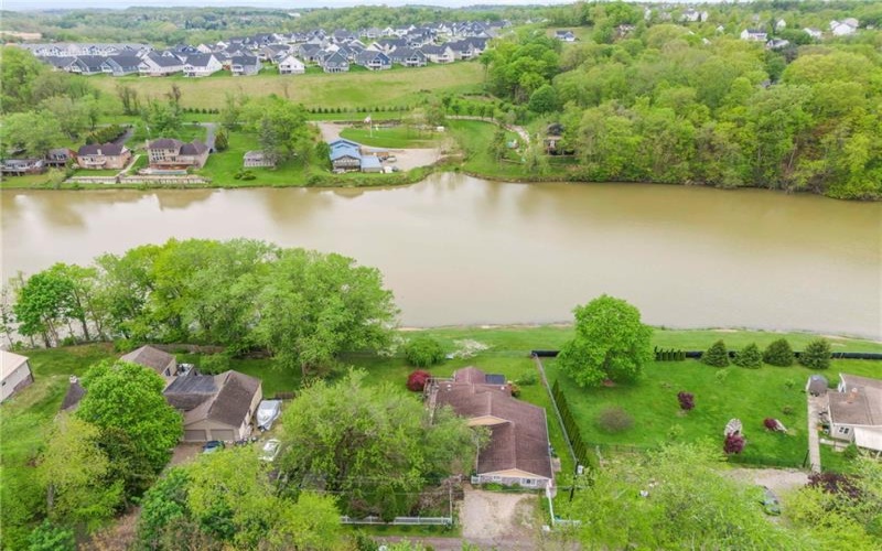 128 Evergreen Dr, Canonsburg, 15317, 2 Bedrooms Bedrooms, 8 Rooms Rooms,1.1 BathroomsBathrooms,Residential,For Sale,Evergreen Dr,1699970