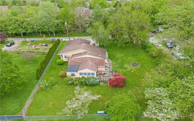 128 Evergreen Dr, Canonsburg, 15317, 2 Bedrooms Bedrooms, 8 Rooms Rooms,1.1 BathroomsBathrooms,Residential,For Sale,Evergreen Dr,1699970