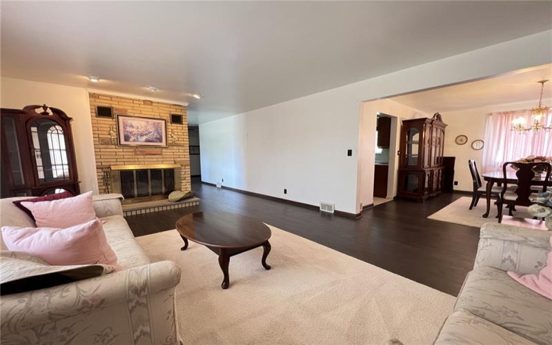 310 Dixon Blvd, Uniontown, 15401, 4 Bedrooms Bedrooms, ,3 BathroomsBathrooms,Residential,For Sale,Dixon Blvd,1700160