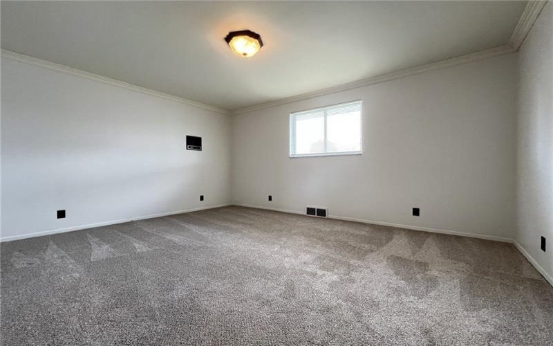 310 Dixon Blvd, Uniontown, 15401, 4 Bedrooms Bedrooms, ,3 BathroomsBathrooms,Residential,For Sale,Dixon Blvd,1700160