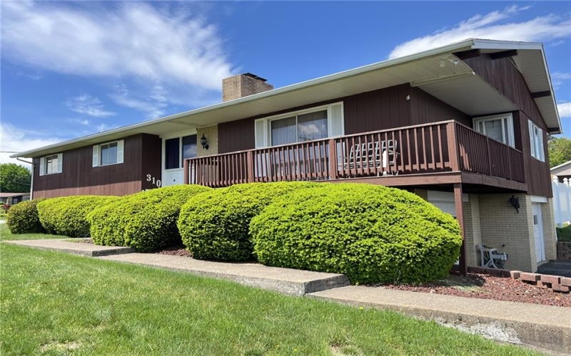 310 Dixon Blvd, Uniontown, 15401, 4 Bedrooms Bedrooms, ,3 BathroomsBathrooms,Residential,For Sale,Dixon Blvd,1700160
