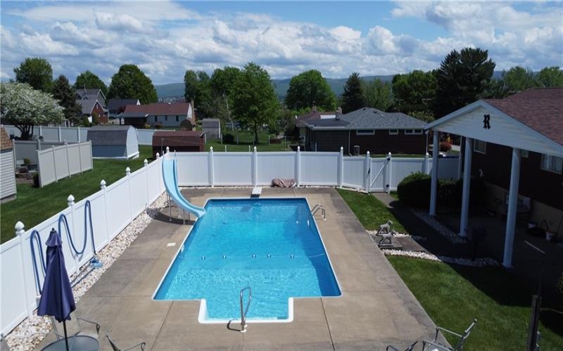 310 Dixon Blvd, Uniontown, 15401, 4 Bedrooms Bedrooms, ,3 BathroomsBathrooms,Residential,For Sale,Dixon Blvd,1700160