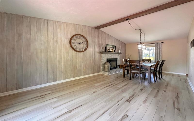 540 Hickory Ln, Houston, 15342, 3 Bedrooms Bedrooms, 8 Rooms Rooms,3.1 BathroomsBathrooms,Residential,For Sale,Hickory Ln,1700234