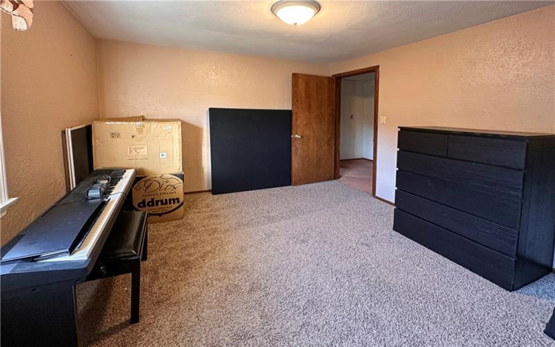 540 Hickory Ln, Houston, 15342, 3 Bedrooms Bedrooms, 8 Rooms Rooms,3.1 BathroomsBathrooms,Residential,For Sale,Hickory Ln,1700234