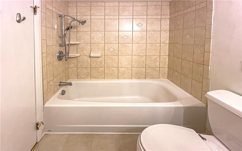 540 Hickory Ln, Houston, 15342, 3 Bedrooms Bedrooms, 8 Rooms Rooms,3.1 BathroomsBathrooms,Residential,For Sale,Hickory Ln,1700234