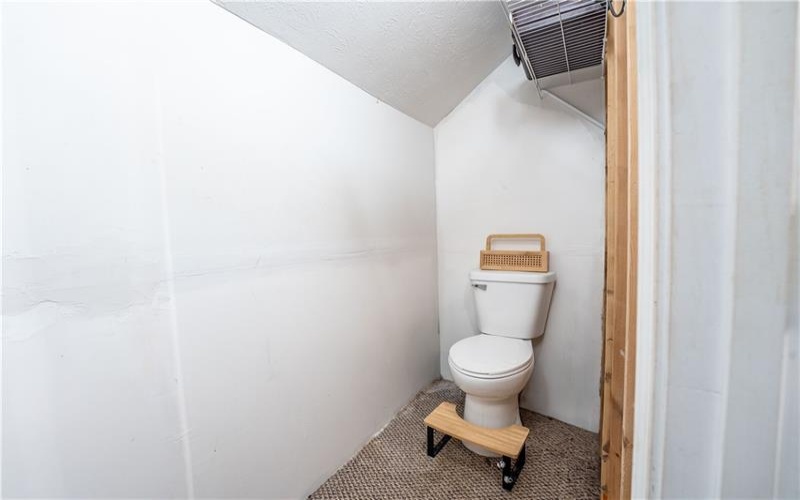 43 Larimer Ave, Bobtown, 15315, 2 Bedrooms Bedrooms, ,1.1 BathroomsBathrooms,Residential,For Sale,Larimer Ave,1700279