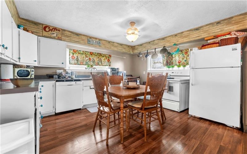 43 Larimer Ave, Bobtown, 15315, 2 Bedrooms Bedrooms, ,1.1 BathroomsBathrooms,Residential,For Sale,Larimer Ave,1700279