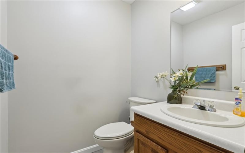 1025 Manor Vue Court, Delmont, 15626, 4 Bedrooms Bedrooms, 11 Rooms Rooms,2.1 BathroomsBathrooms,Residential,For Sale,Manor Vue Court,1700316
