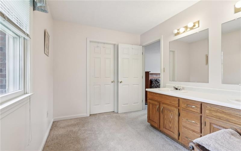 1025 Manor Vue Court, Delmont, 15626, 4 Bedrooms Bedrooms, 11 Rooms Rooms,2.1 BathroomsBathrooms,Residential,For Sale,Manor Vue Court,1700316