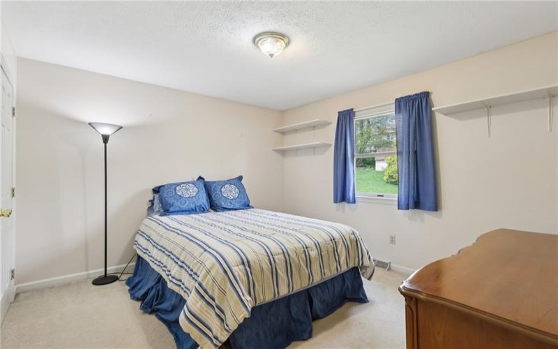 1025 Manor Vue Court, Delmont, 15626, 4 Bedrooms Bedrooms, 11 Rooms Rooms,2.1 BathroomsBathrooms,Residential,For Sale,Manor Vue Court,1700316