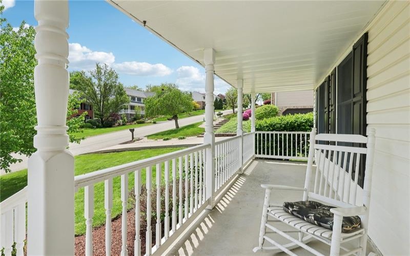 1025 Manor Vue Court, Delmont, 15626, 4 Bedrooms Bedrooms, 11 Rooms Rooms,2.1 BathroomsBathrooms,Residential,For Sale,Manor Vue Court,1700316