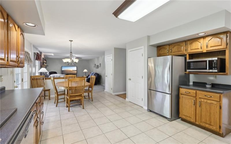 1025 Manor Vue Court, Delmont, 15626, 4 Bedrooms Bedrooms, 11 Rooms Rooms,2.1 BathroomsBathrooms,Residential,For Sale,Manor Vue Court,1700316
