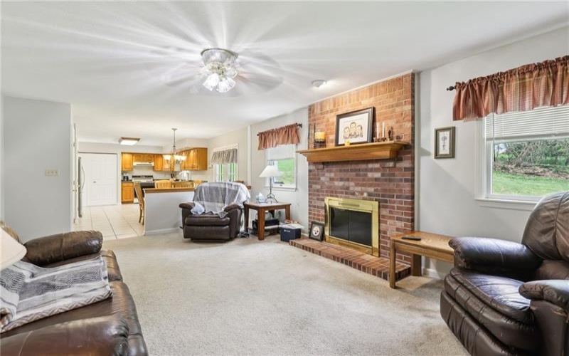 1025 Manor Vue Court, Delmont, 15626, 4 Bedrooms Bedrooms, 11 Rooms Rooms,2.1 BathroomsBathrooms,Residential,For Sale,Manor Vue Court,1700316