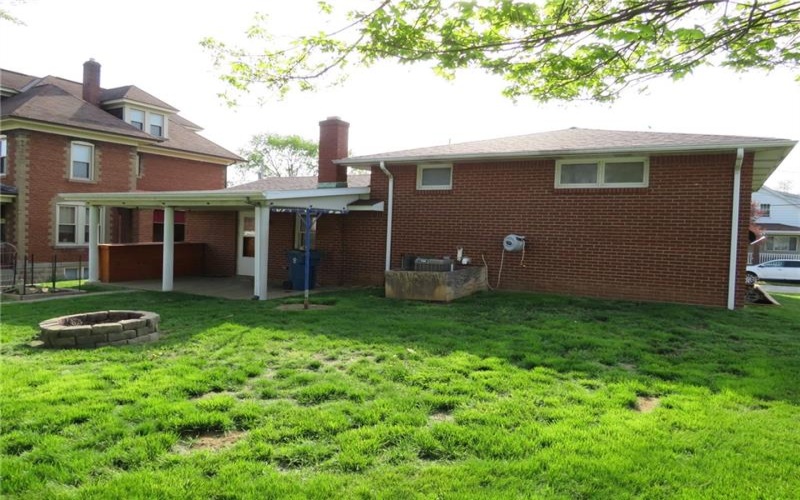 29 2nd St, Youngwood, 15697, 3 Bedrooms Bedrooms, 6 Rooms Rooms,1 BathroomBathrooms,Residential,For Sale,2nd St,1700337