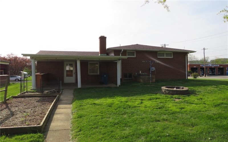 29 2nd St, Youngwood, 15697, 3 Bedrooms Bedrooms, 6 Rooms Rooms,1 BathroomBathrooms,Residential,For Sale,2nd St,1700337