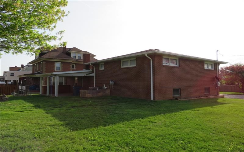 29 2nd St, Youngwood, 15697, 3 Bedrooms Bedrooms, 6 Rooms Rooms,1 BathroomBathrooms,Residential,For Sale,2nd St,1700337