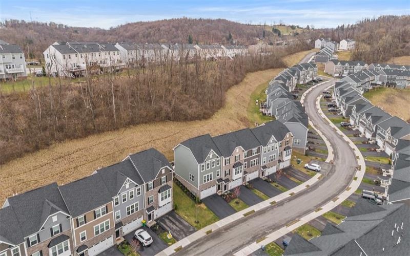 414 Greenwood Dr., Canonsburg, 15317, 3 Bedrooms Bedrooms, 9 Rooms Rooms,2.1 BathroomsBathrooms,Residential,For Sale,Greenwood Dr.,1695621
