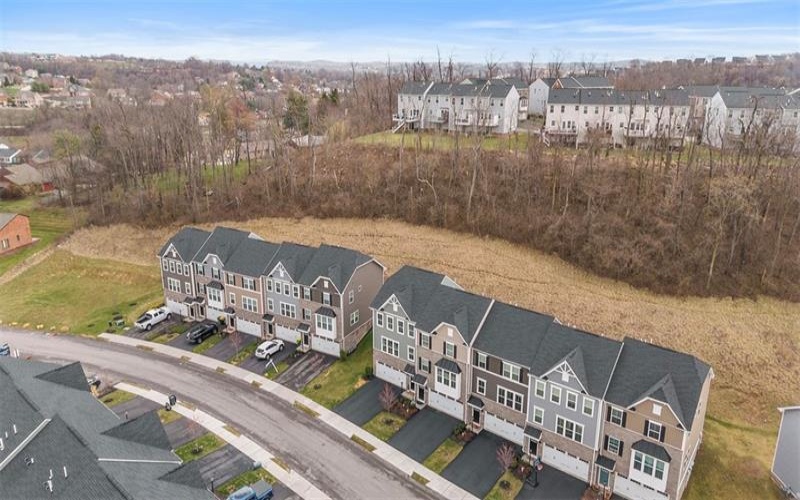 414 Greenwood Dr., Canonsburg, 15317, 3 Bedrooms Bedrooms, 9 Rooms Rooms,2.1 BathroomsBathrooms,Residential,For Sale,Greenwood Dr.,1695621