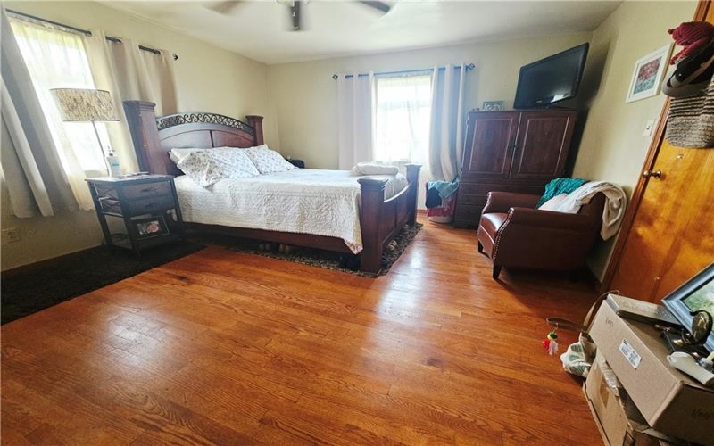 32 Mannina Ave, Dunlevy, 15432, 3 Bedrooms Bedrooms, 6 Rooms Rooms,2 BathroomsBathrooms,Residential,For Sale,Mannina Ave,1699506