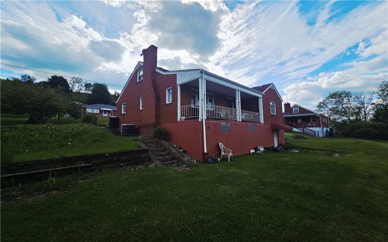 32 Mannina Ave, Dunlevy, 15432, 3 Bedrooms Bedrooms, 6 Rooms Rooms,2 BathroomsBathrooms,Residential,For Sale,Mannina Ave,1699506