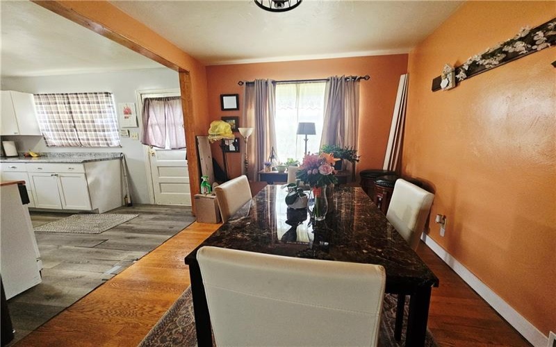 32 Mannina Ave, Dunlevy, 15432, 3 Bedrooms Bedrooms, 6 Rooms Rooms,2 BathroomsBathrooms,Residential,For Sale,Mannina Ave,1699506