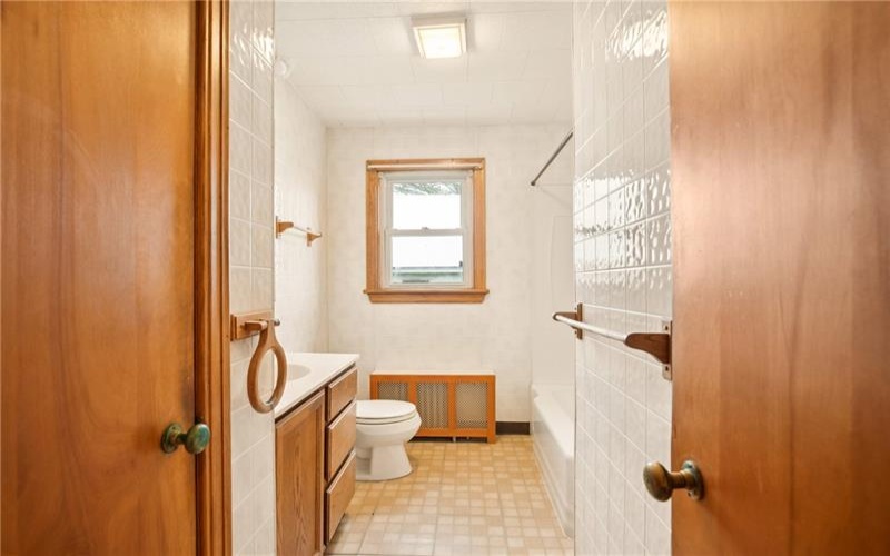 108 Gay St, Salisbury, 15558, 3 Bedrooms Bedrooms, ,1 BathroomBathrooms,Residential,For Sale,Gay St,1700093