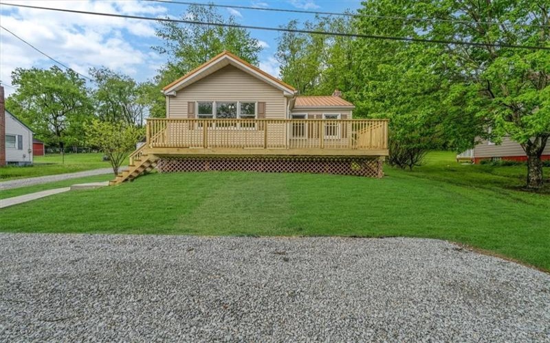 108 Linden Lane, 15089, 15089, 3 Bedrooms Bedrooms, 7 Rooms Rooms,1.1 BathroomsBathrooms,Residential,For Sale,Linden Lane,1700105