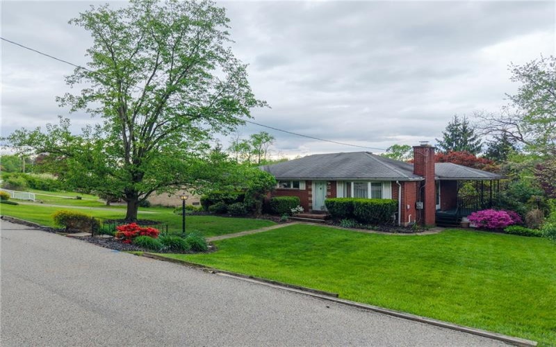 464 McMahon, North Huntingdon, 15642, 3 Bedrooms Bedrooms, 9 Rooms Rooms,2 BathroomsBathrooms,Residential,For Sale,McMahon,1700166