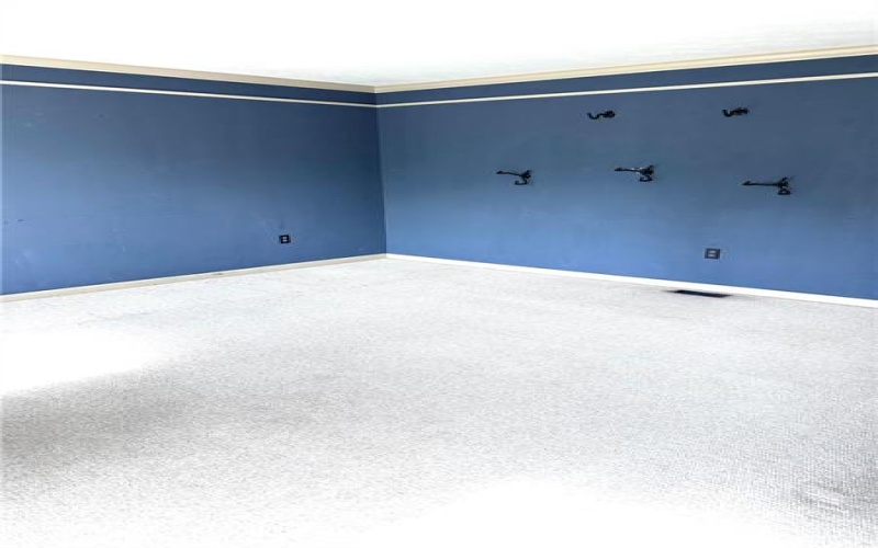 491 Peregrine Dr, North Huntingdon, 15642, 4 Bedrooms Bedrooms, 10 Rooms Rooms,2.1 BathroomsBathrooms,Residential,For Sale,Peregrine Dr,1700421