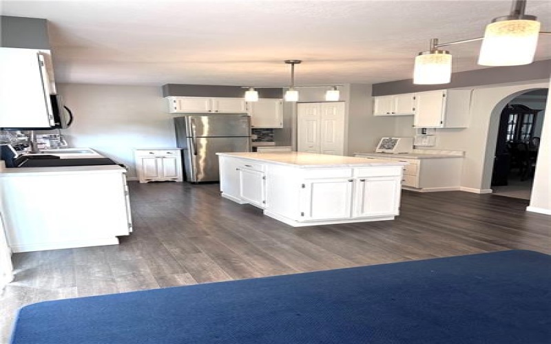 491 Peregrine Dr, North Huntingdon, 15642, 4 Bedrooms Bedrooms, 10 Rooms Rooms,2.1 BathroomsBathrooms,Residential,For Sale,Peregrine Dr,1700421