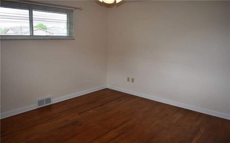 1106 Martin Dr, Canonsburg, 15317, 3 Bedrooms Bedrooms, 7 Rooms Rooms,2 BathroomsBathrooms,Residential,For Sale,Martin Dr,1700427