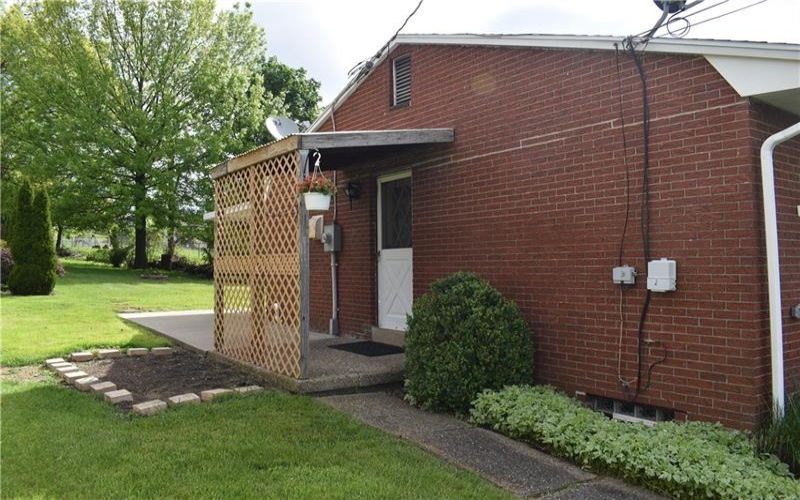 1106 Martin Dr, Canonsburg, 15317, 3 Bedrooms Bedrooms, 7 Rooms Rooms,2 BathroomsBathrooms,Residential,For Sale,Martin Dr,1700427