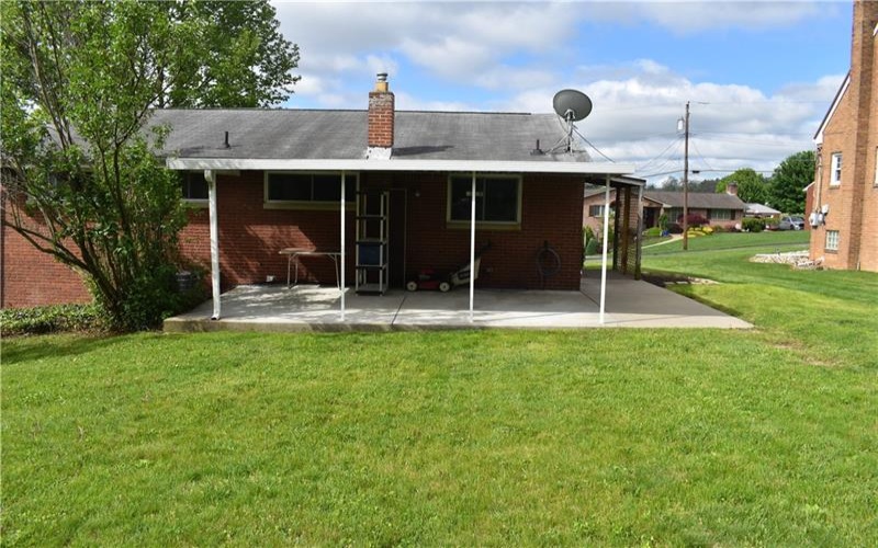 1106 Martin Dr, Canonsburg, 15317, 3 Bedrooms Bedrooms, 7 Rooms Rooms,2 BathroomsBathrooms,Residential,For Sale,Martin Dr,1700427