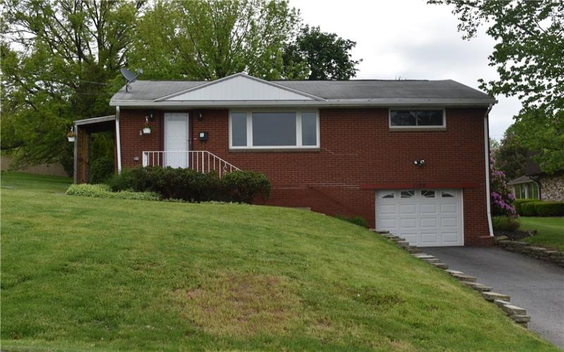 1106 Martin Dr, Canonsburg, 15317, 3 Bedrooms Bedrooms, 7 Rooms Rooms,2 BathroomsBathrooms,Residential,For Sale,Martin Dr,1700427