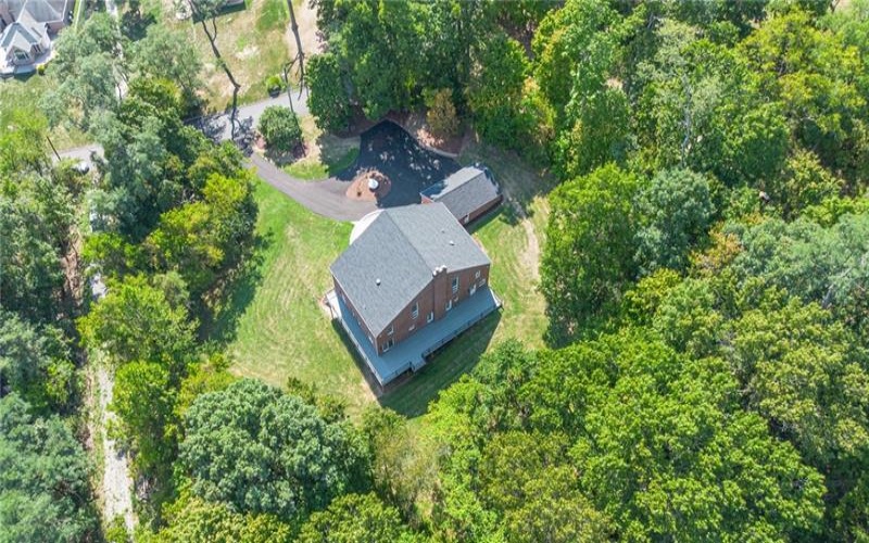 110 Oakhurst Dr, Canonsburg, 15317, 5 Bedrooms Bedrooms, 13 Rooms Rooms,4.1 BathroomsBathrooms,Residential,For Sale,Oakhurst Dr,1700442