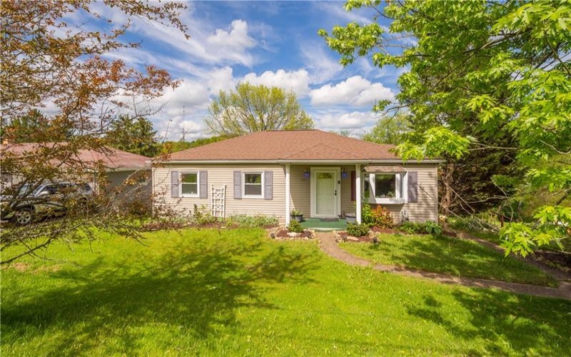208 Lacock St, Washington, 15301, 3 Bedrooms Bedrooms, 8 Rooms Rooms,2 BathroomsBathrooms,Residential,For Sale,Lacock St,1700271