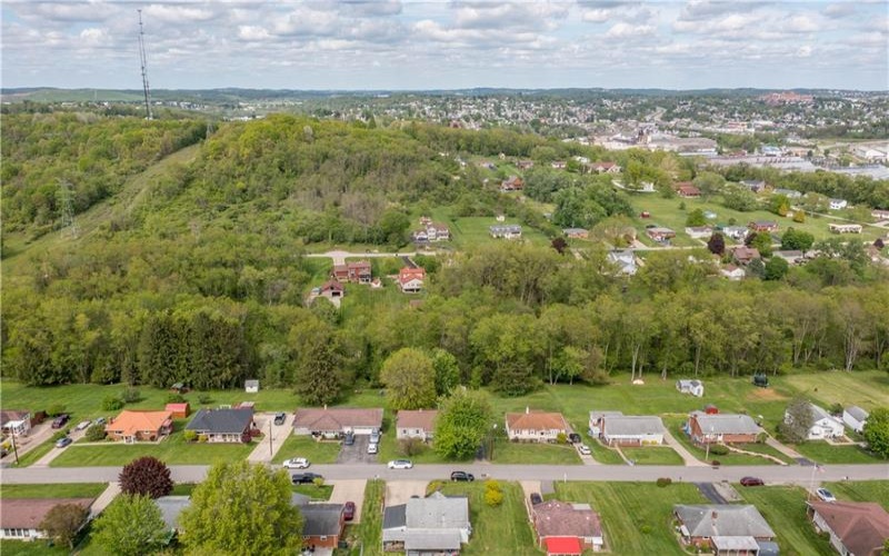 208 Lacock St, Washington, 15301, 3 Bedrooms Bedrooms, 8 Rooms Rooms,2 BathroomsBathrooms,Residential,For Sale,Lacock St,1700271