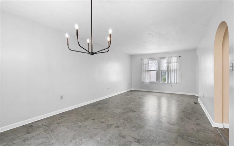 111 Stratford Ct, New Stanton, 15672, 4 Bedrooms Bedrooms, 11 Rooms Rooms,2.1 BathroomsBathrooms,Residential,For Sale,Stratford Ct,1700362