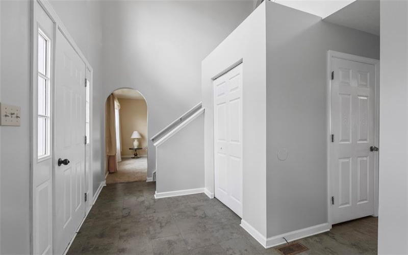 111 Stratford Ct, New Stanton, 15672, 4 Bedrooms Bedrooms, 11 Rooms Rooms,2.1 BathroomsBathrooms,Residential,For Sale,Stratford Ct,1700362