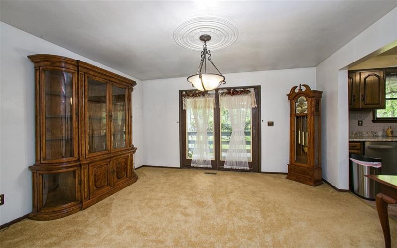 350 Apache Lane, Apollo, 15613, 3 Bedrooms Bedrooms, 9 Rooms Rooms,2.1 BathroomsBathrooms,Residential,For Sale,Apache Lane,1700483