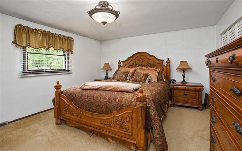 350 Apache Lane, Apollo, 15613, 3 Bedrooms Bedrooms, 9 Rooms Rooms,2.1 BathroomsBathrooms,Residential,For Sale,Apache Lane,1700483