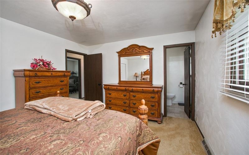 350 Apache Lane, Apollo, 15613, 3 Bedrooms Bedrooms, 9 Rooms Rooms,2.1 BathroomsBathrooms,Residential,For Sale,Apache Lane,1700483