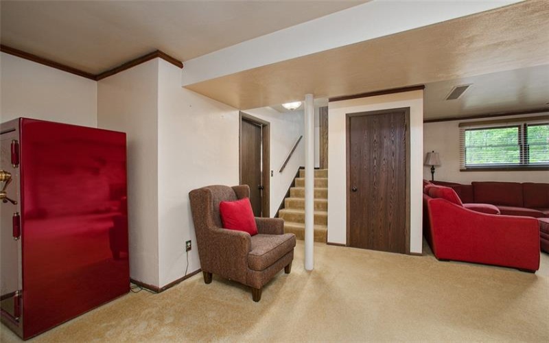 350 Apache Lane, Apollo, 15613, 3 Bedrooms Bedrooms, 9 Rooms Rooms,2.1 BathroomsBathrooms,Residential,For Sale,Apache Lane,1700483