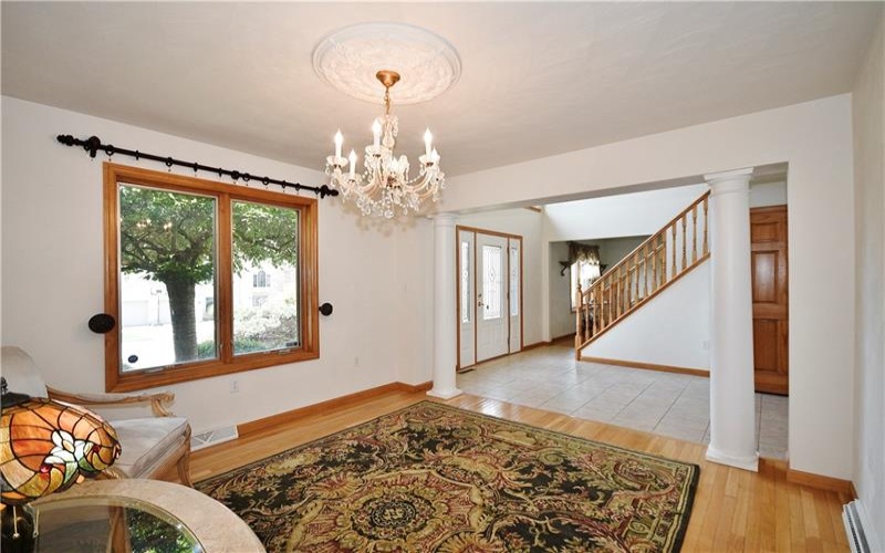 1004 Cicero Dr, Irwin, 15642, 3 Bedrooms Bedrooms, ,2.1 BathroomsBathrooms,Residential,For Sale,Cicero Dr,1700502