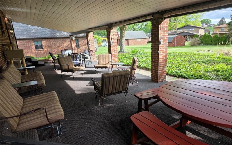 509 Pennsylvania Blvd, Jeannette, 15644, 4 Bedrooms Bedrooms, 10 Rooms Rooms,4 BathroomsBathrooms,Residential,For Sale,Pennsylvania Blvd,1700519