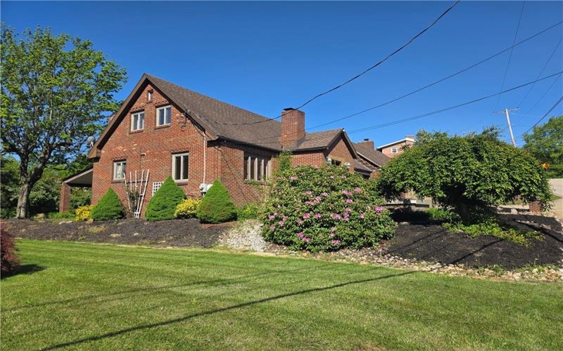 509 Pennsylvania Blvd, Jeannette, 15644, 4 Bedrooms Bedrooms, 10 Rooms Rooms,4 BathroomsBathrooms,Residential,For Sale,Pennsylvania Blvd,1700519