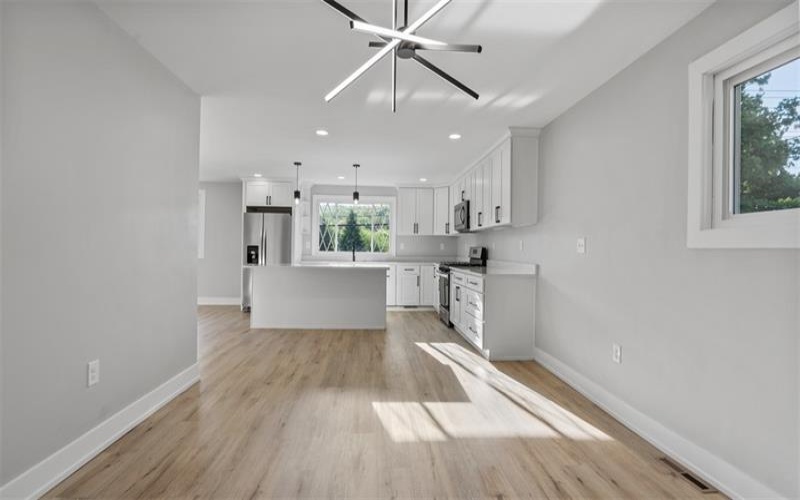 141 Center Avenue, Burgettstown, 15021, 3 Bedrooms Bedrooms, 9 Rooms Rooms,1.1 BathroomsBathrooms,Residential,For Sale,Center Avenue,1700524
